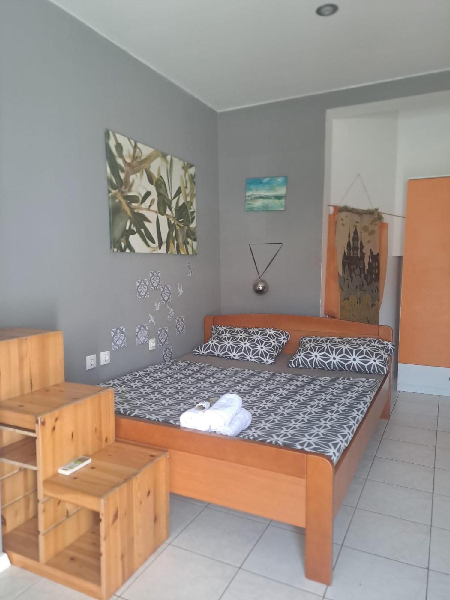 Konoba Yan Apartment Pula Bagian luar foto